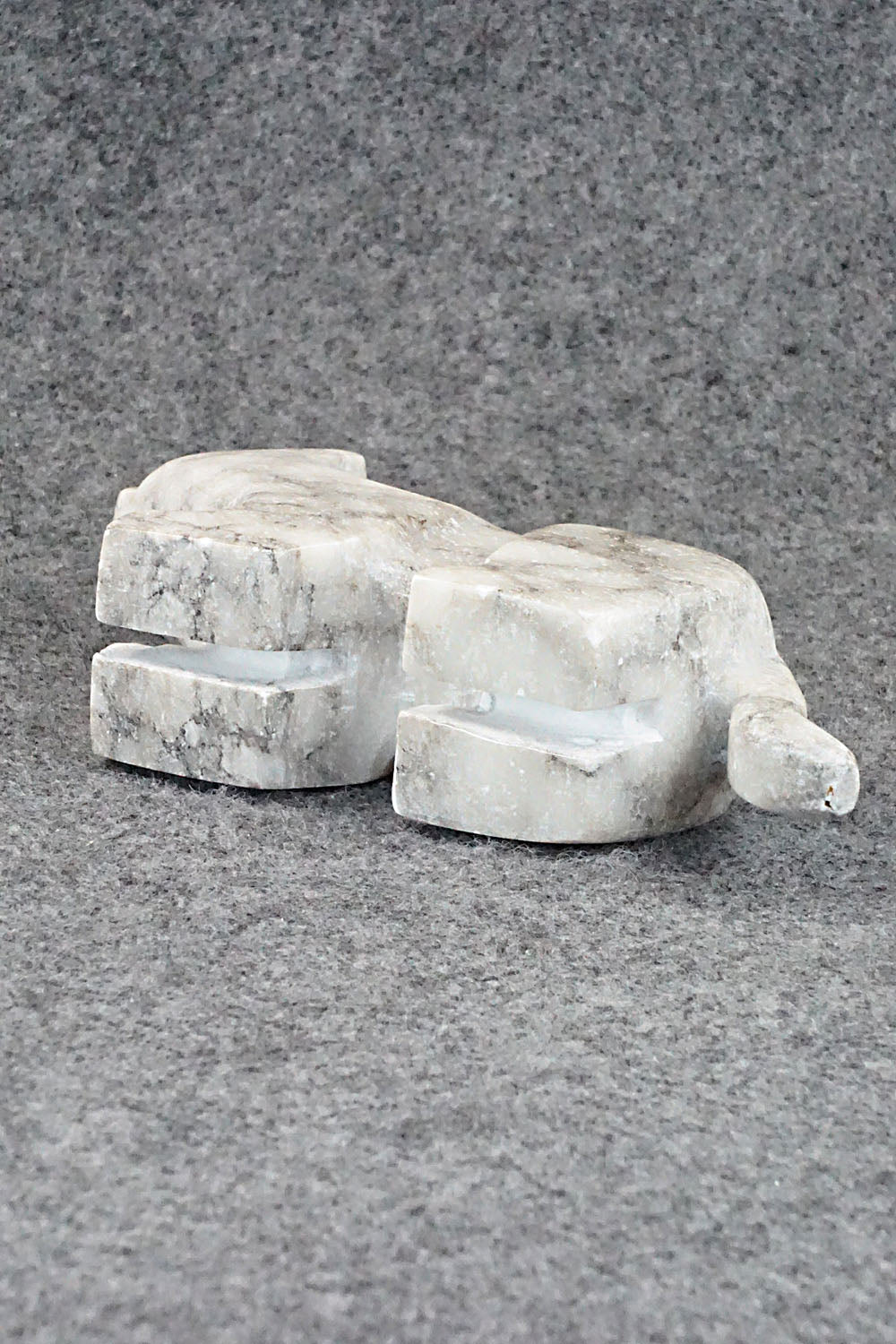 Mountain Lion Zuni Fetish Carving - Cameron Nastacio