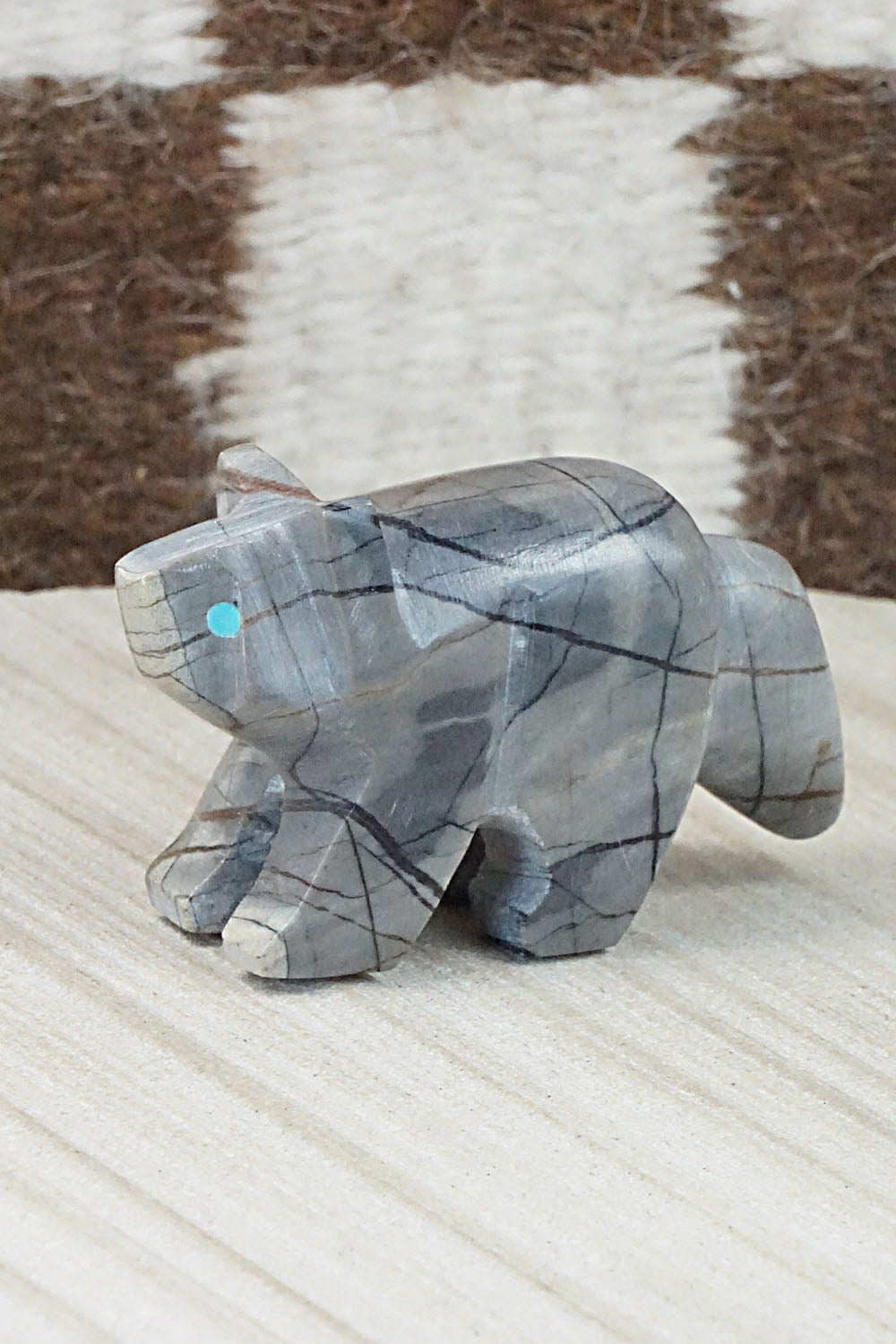 Wolf Zuni Fetish Carving - Cameron Nastacio