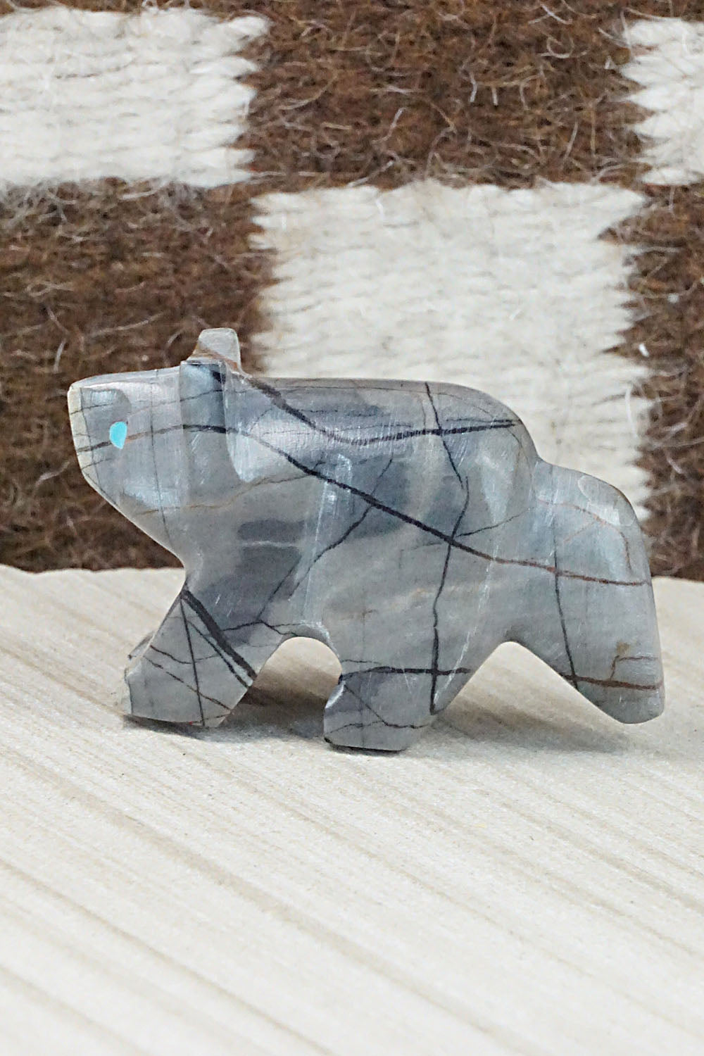 Wolf Zuni Fetish Carving - Cameron Nastacio