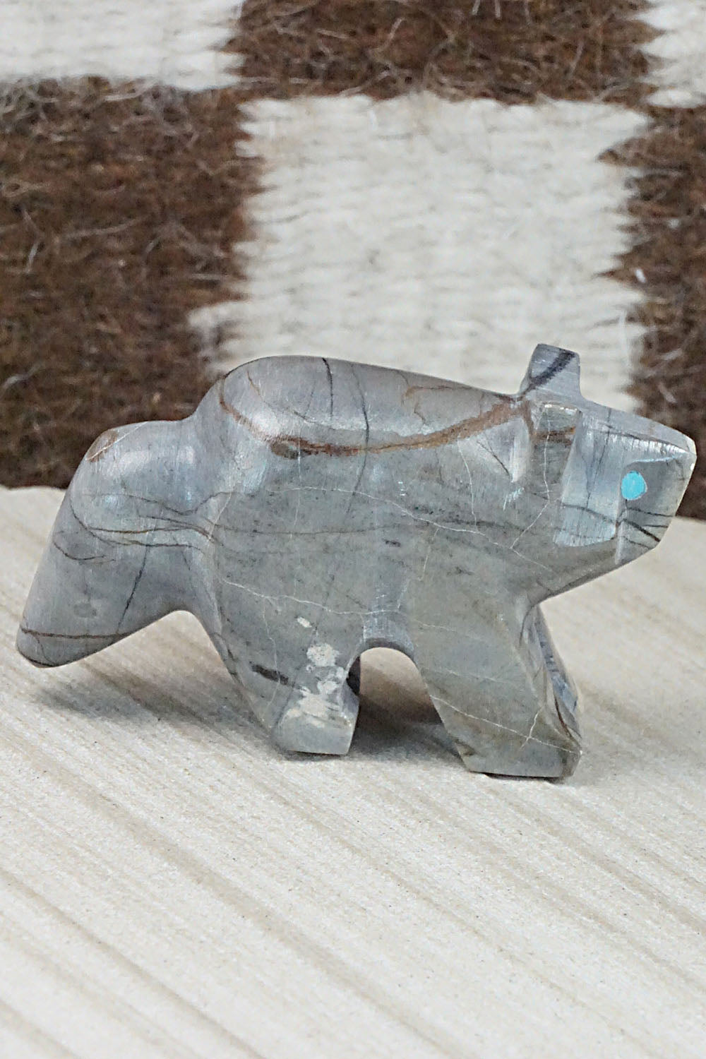 Wolf Zuni Fetish Carving - Cameron Nastacio