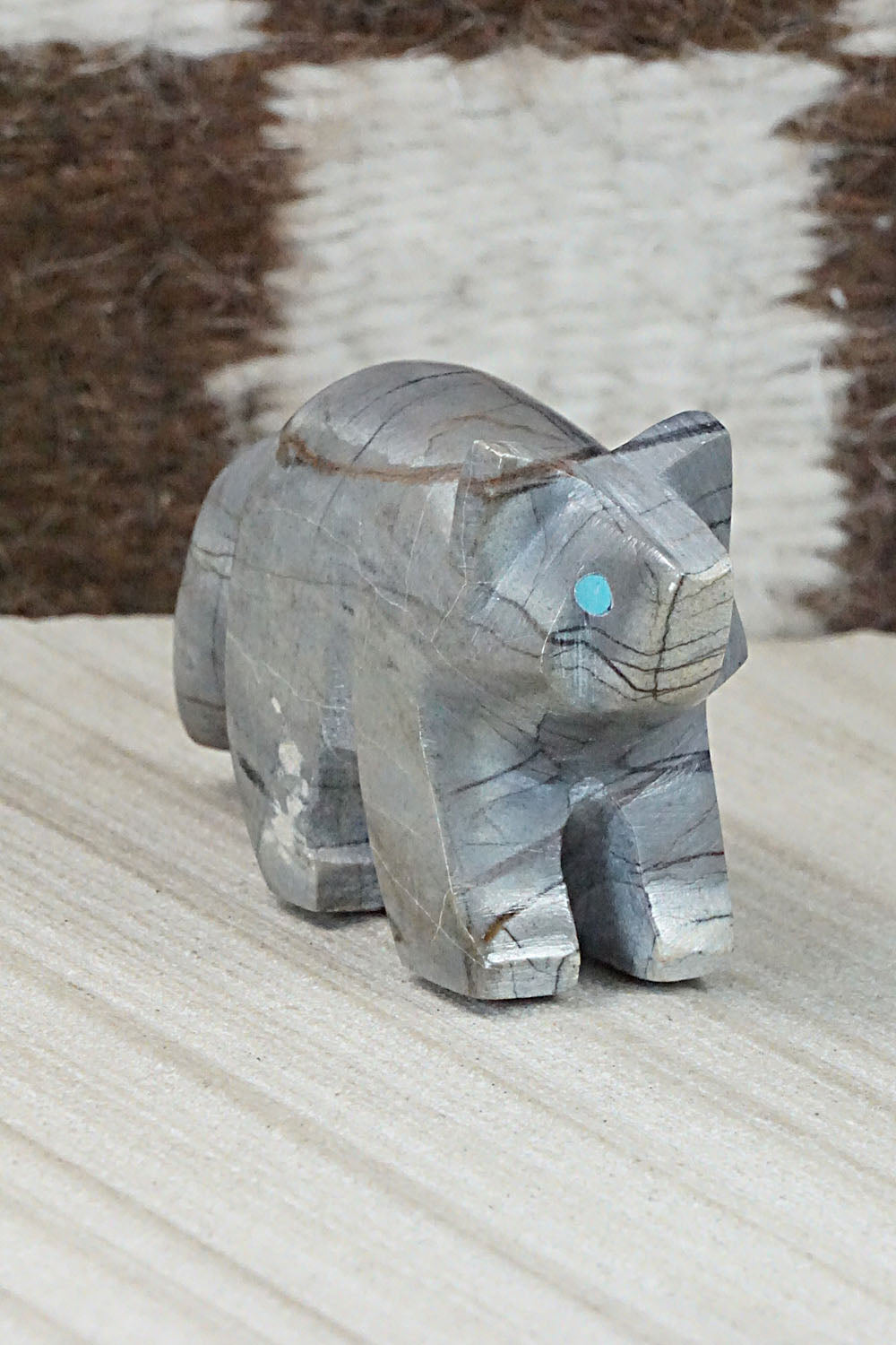 Wolf Zuni Fetish Carving - Cameron Nastacio