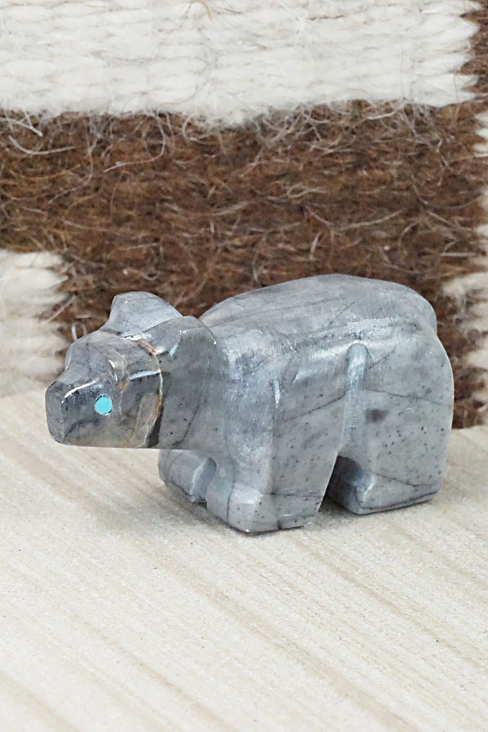 Bear Zuni Fetish Carving - Cameron Nastacio