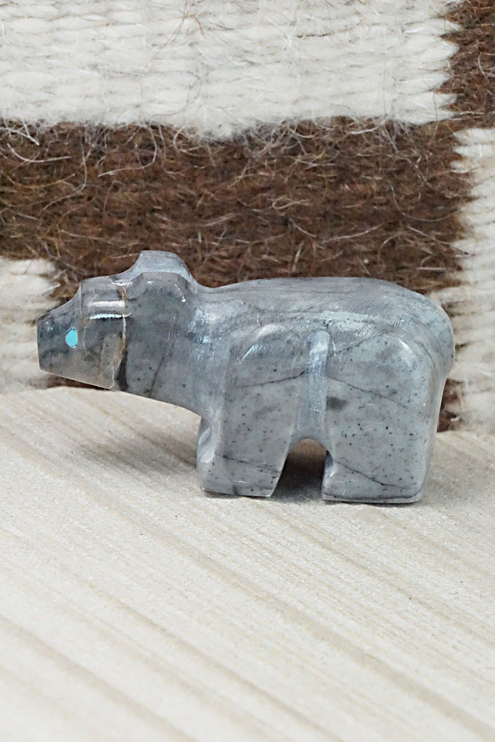 Bear Zuni Fetish Carving - Cameron Nastacio