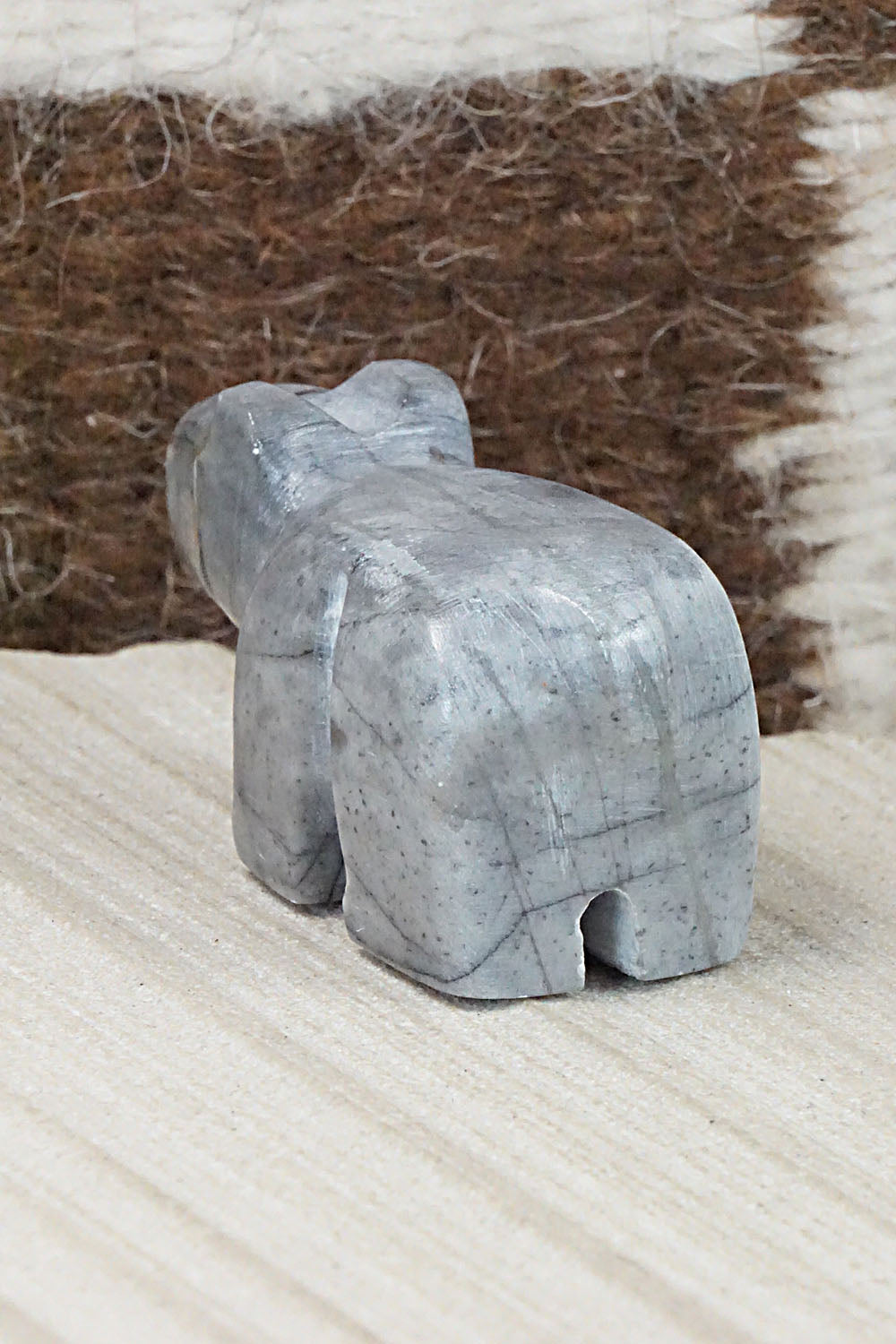 Bear Zuni Fetish Carving - Cameron Nastacio