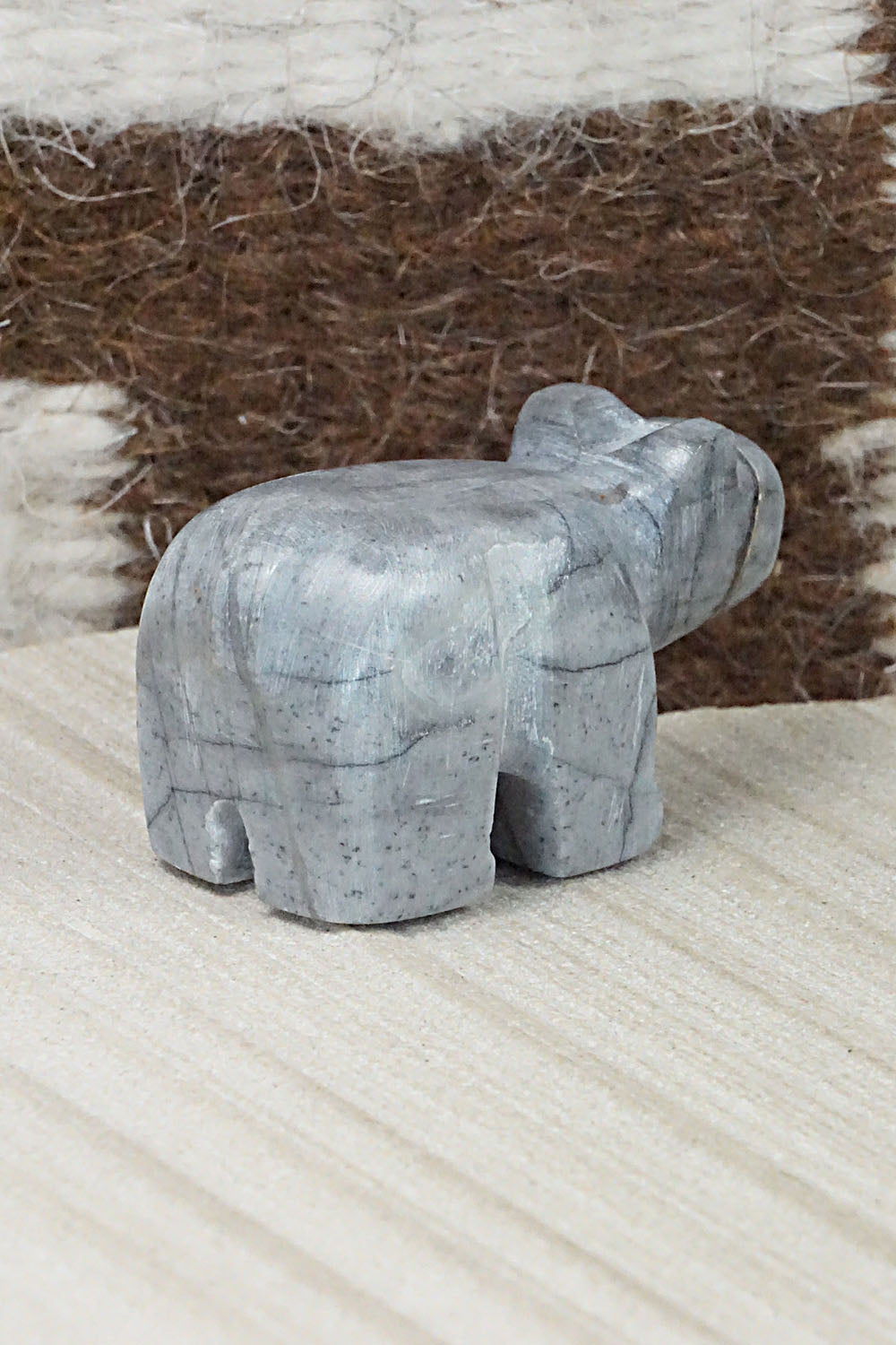 Bear Zuni Fetish Carving - Cameron Nastacio