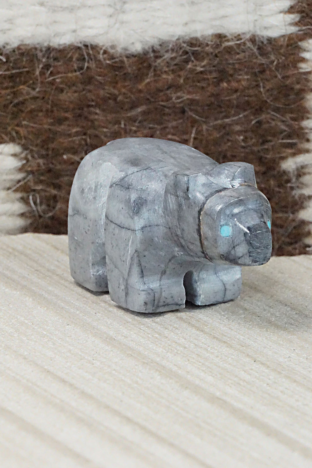 Bear Zuni Fetish Carving - Cameron Nastacio