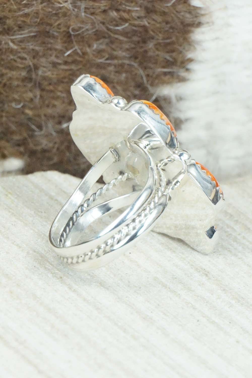 Spiny Oyster & Sterling Silver Ring - Roberts Begay - Size 9.25