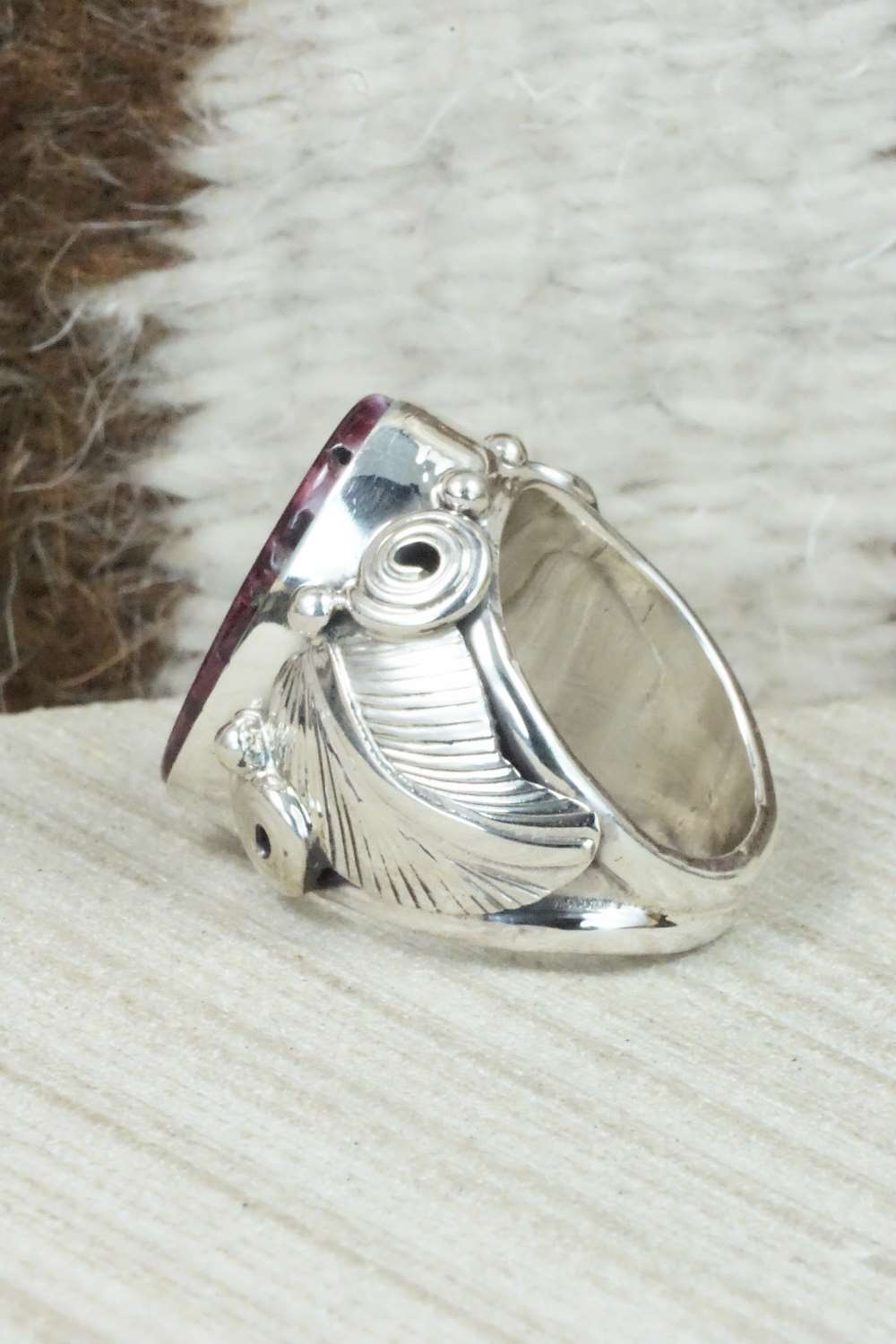 Spiny Oyster & Sterling Silver Ring - Darrell Morgan - Size 5.75