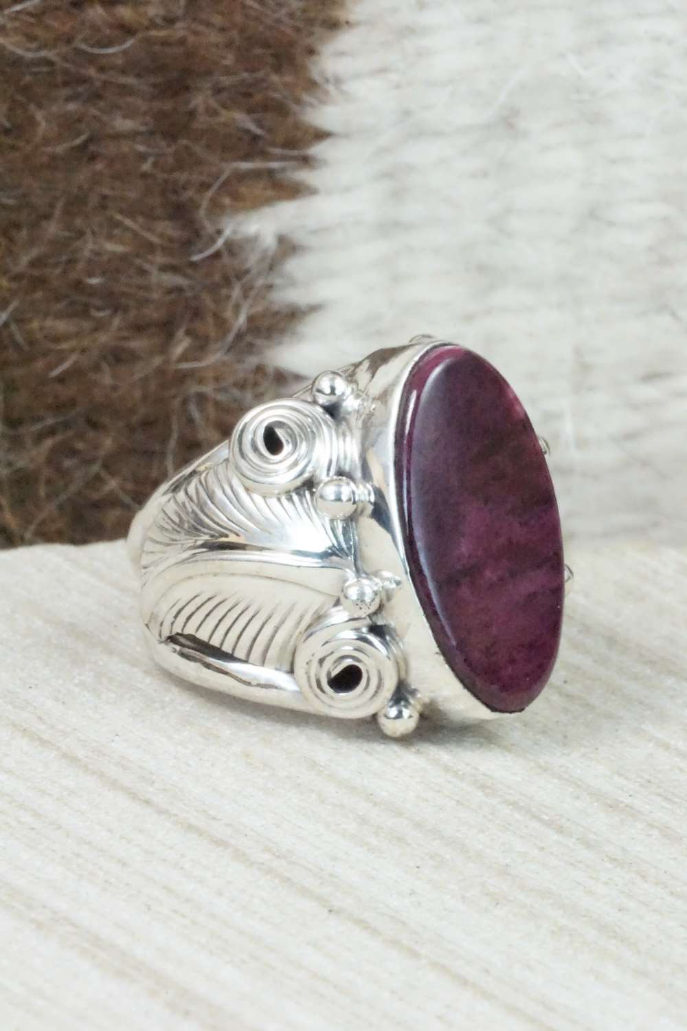 Spiny Oyster & Sterling Silver Ring - Darrell Morgan - Size 5.75