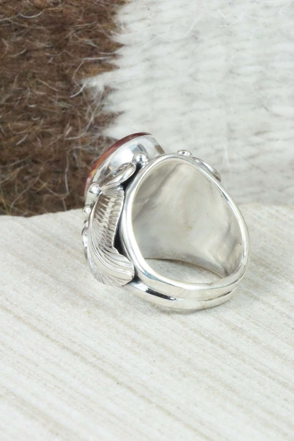 Spiny Oyster & Sterling Silver Ring - Darrell Morgan - Size 7