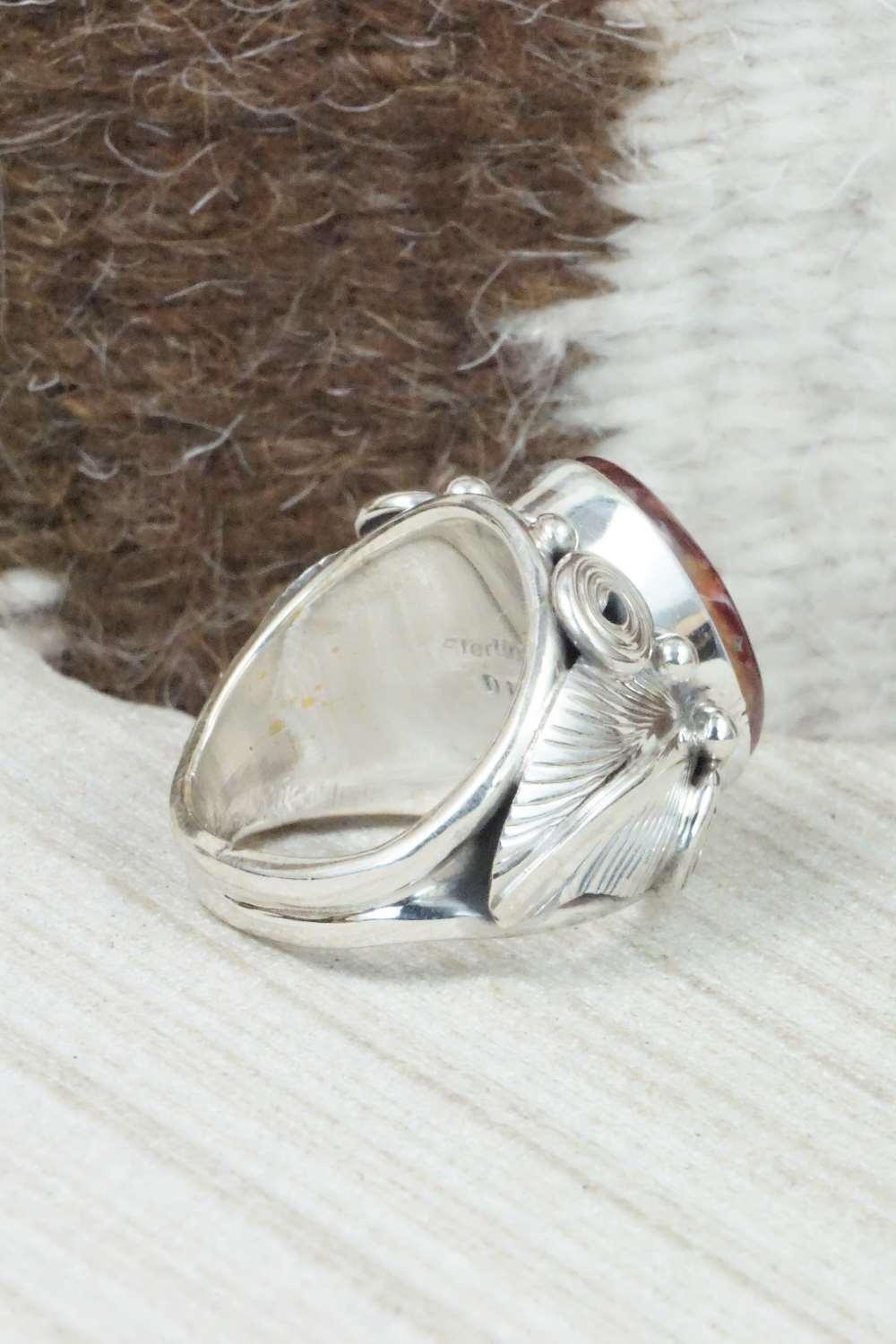 Spiny Oyster & Sterling Silver Ring - Darrell Morgan - Size 7