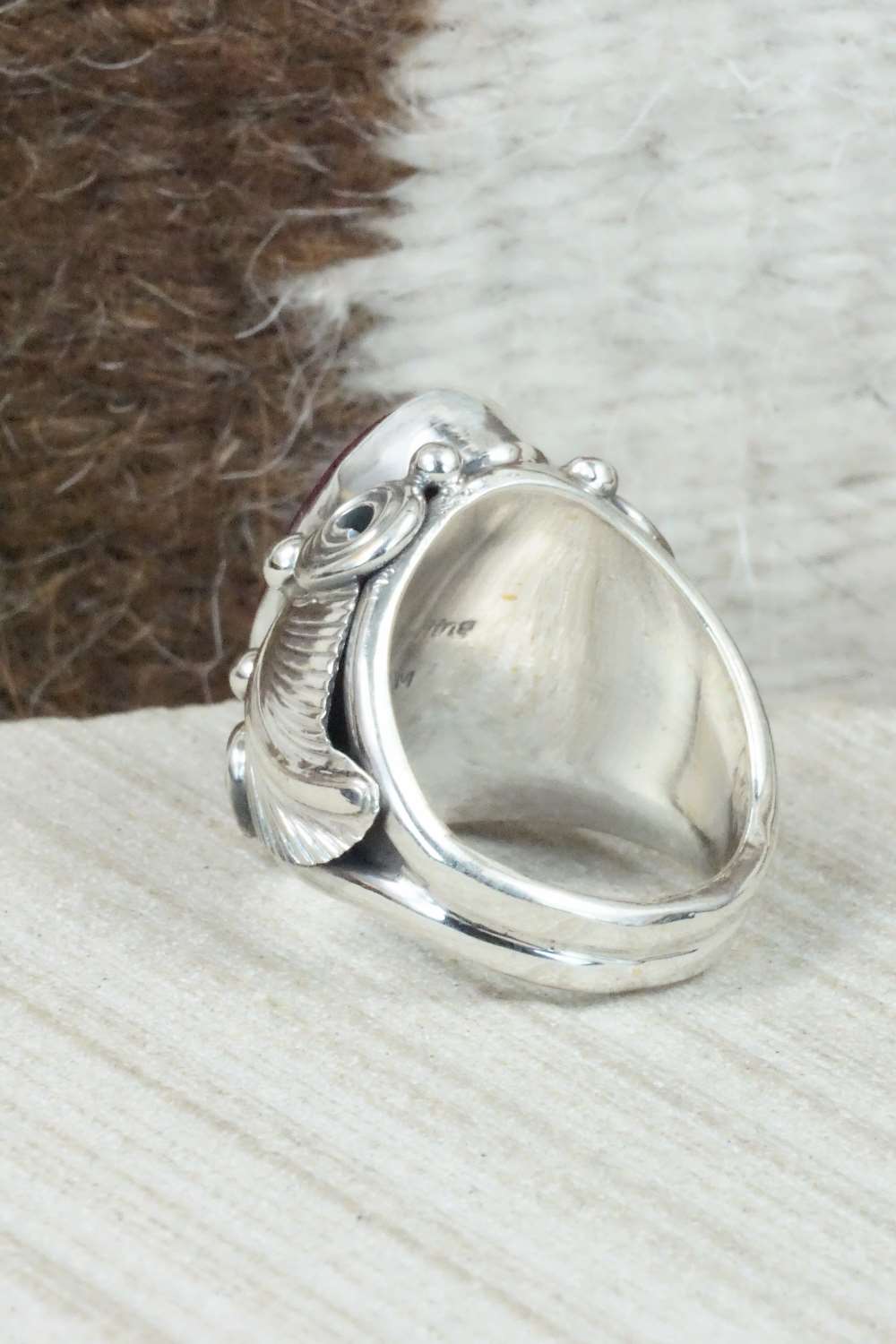 Spiny Oyster & Sterling Silver Ring - Darrell Morgan - Size 7.5