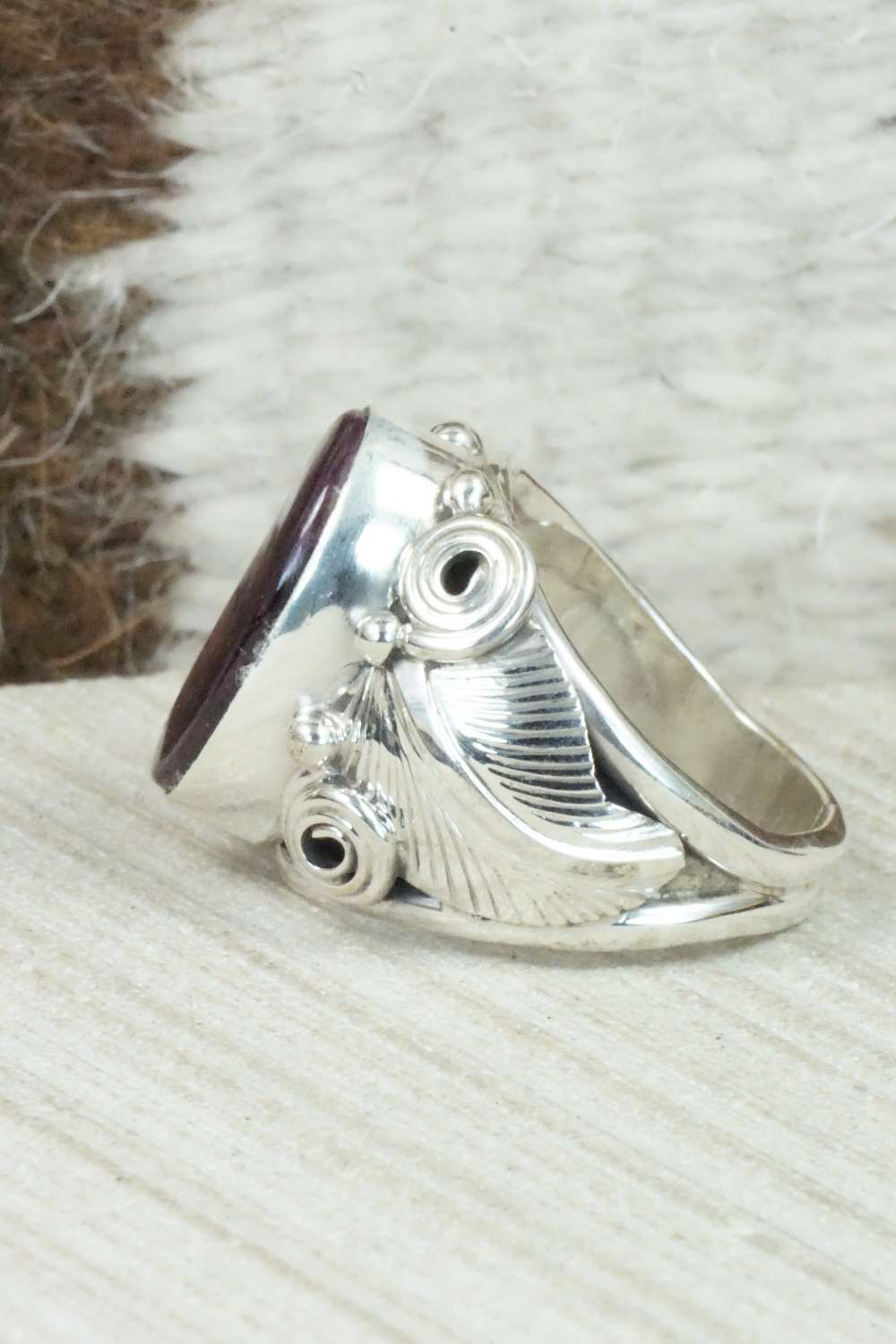 Spiny Oyster & Sterling Silver Ring - Darrell Morgan - Size 8.75