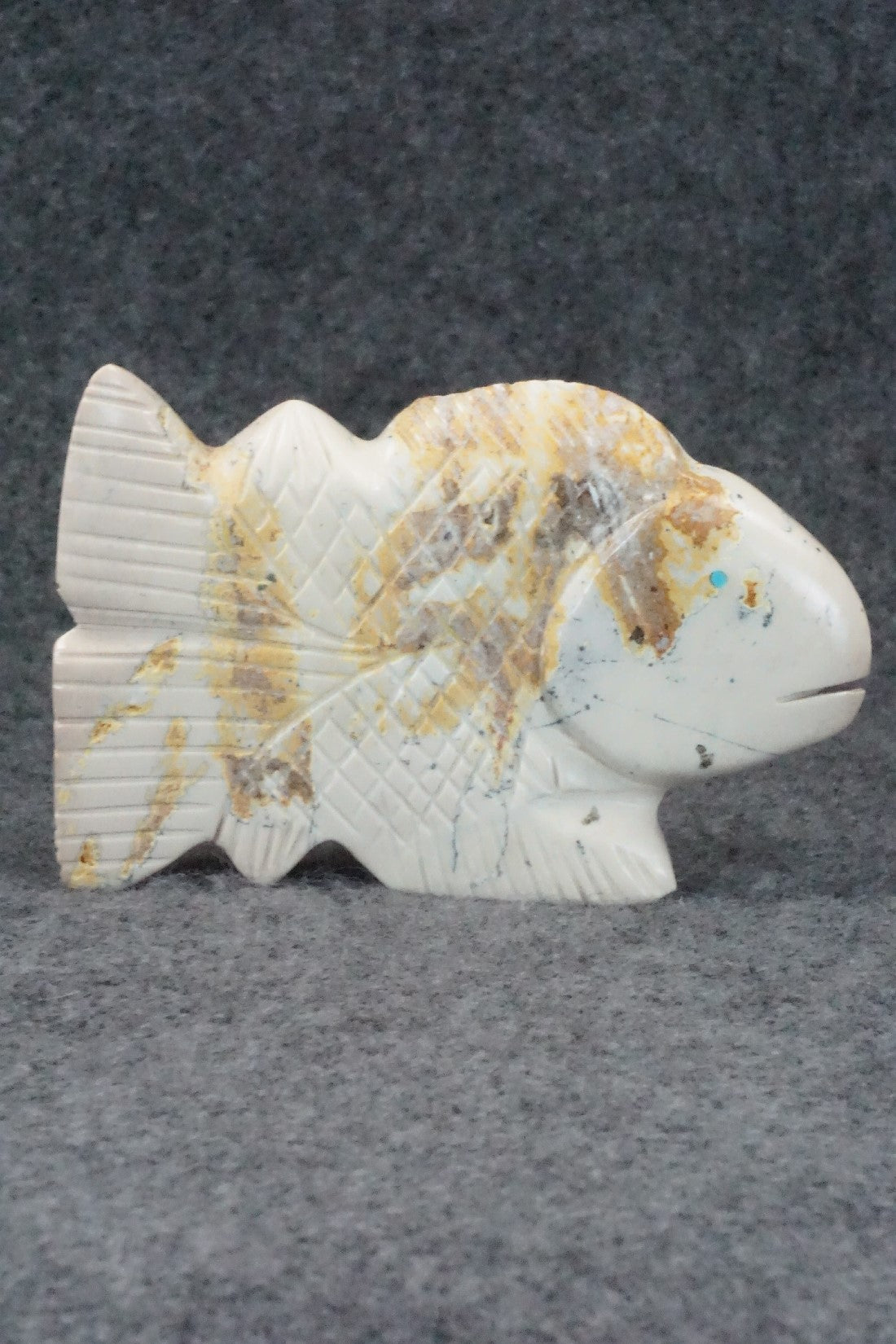 Fish Zuni Fetish Carving - Gilbert Lonjose