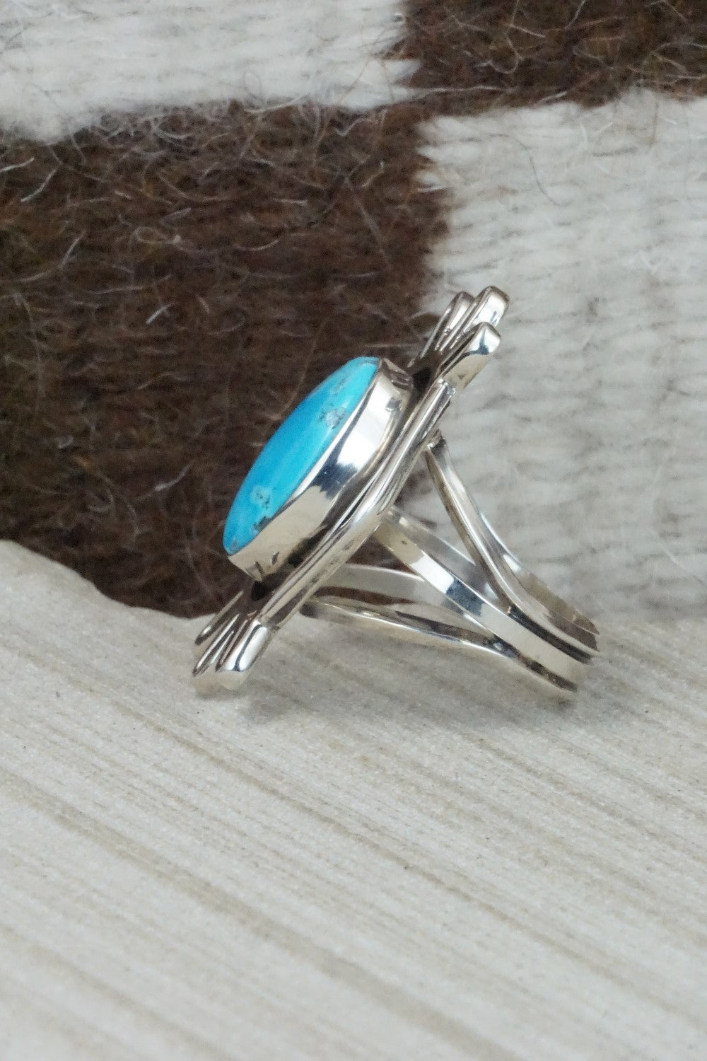 Turquoise & Sterling Silver Ring - Bobby Platero - Size 9