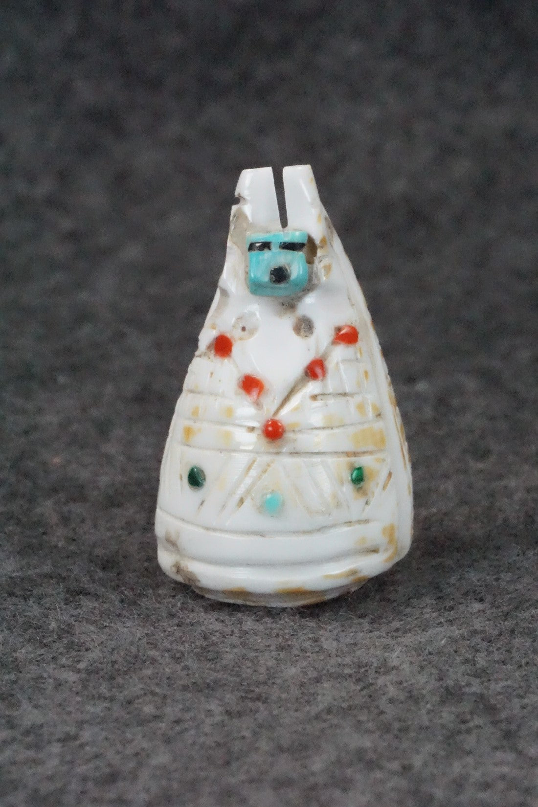 Corn Maiden Zuni Fetish Carving - Carl Etsate