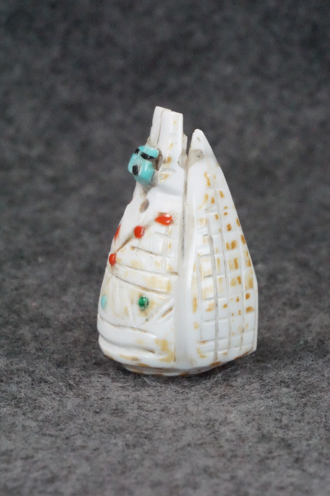 Corn Maiden Zuni Fetish Carving - Carl Etsate