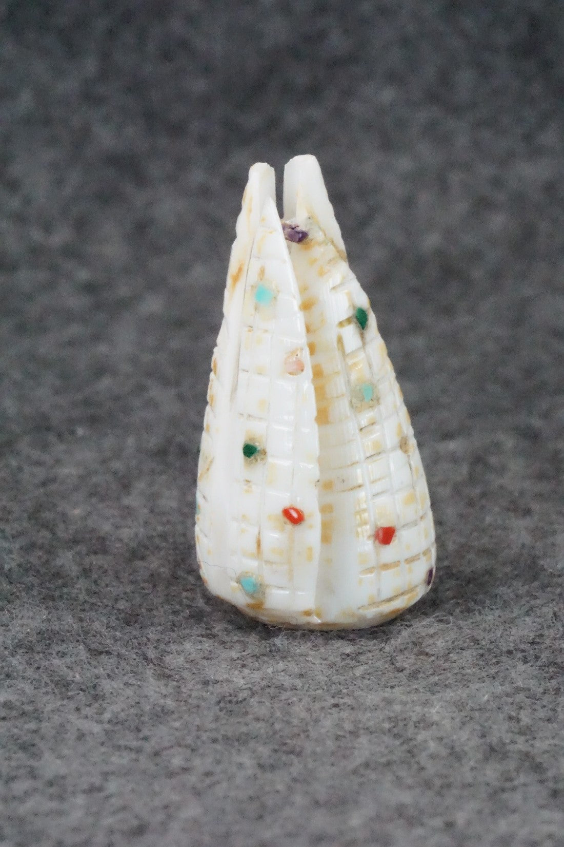 Corn Maiden Zuni Fetish Carving - Carl Etsate