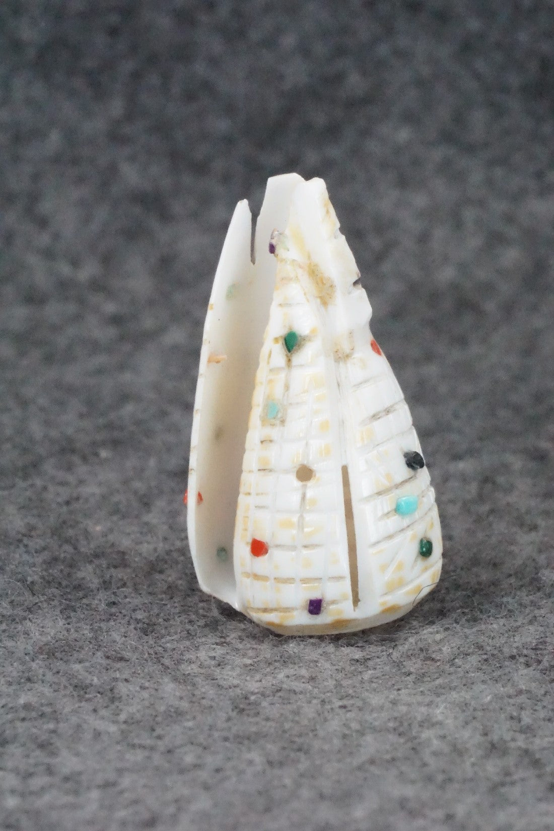 Corn Maiden Zuni Fetish Carving - Carl Etsate