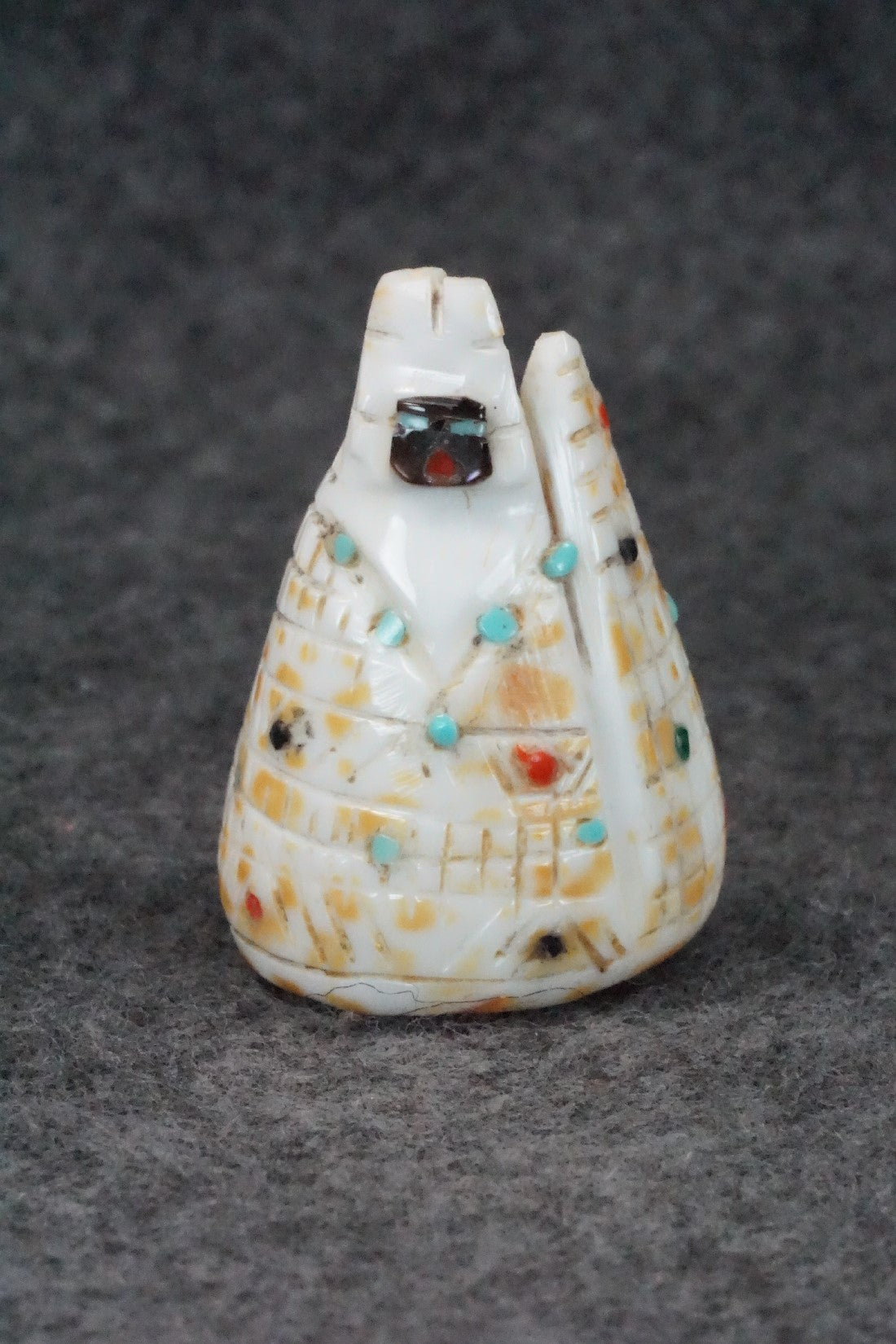 Corn Maiden Zuni Fetish Carving - Carl Etsate