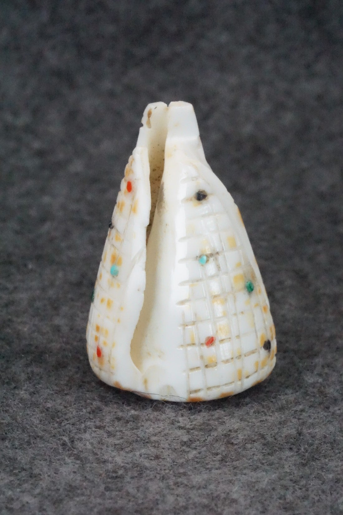 Corn Maiden Zuni Fetish Carving - Carl Etsate