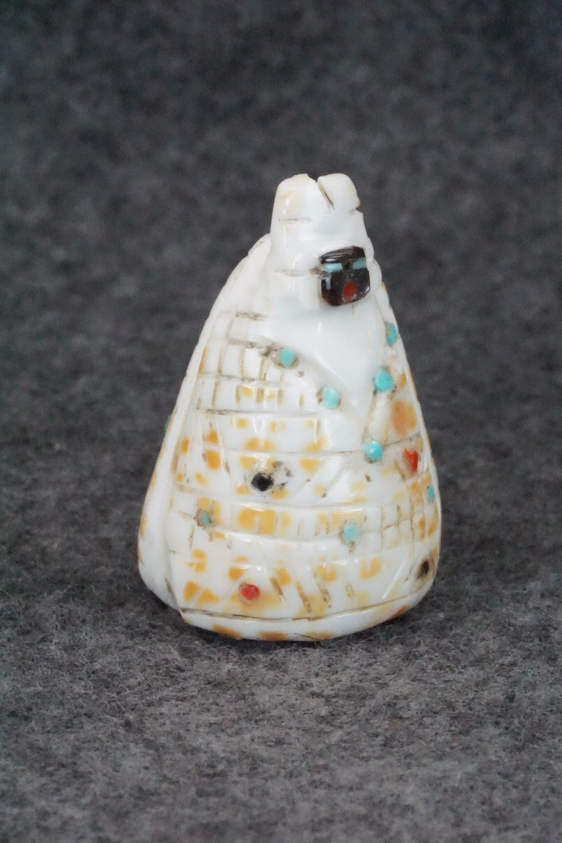 Corn Maiden Zuni Fetish Carving - Carl Etsate