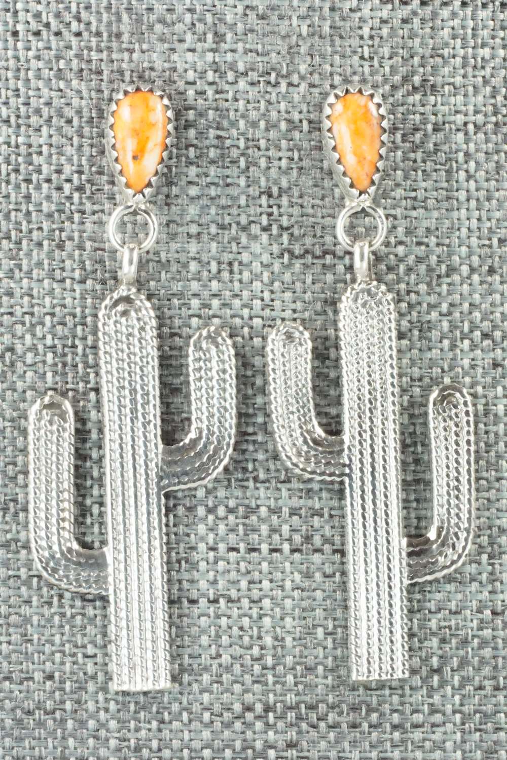 Spiny Oyster & Sterling Silver Earrings - Verley Betone