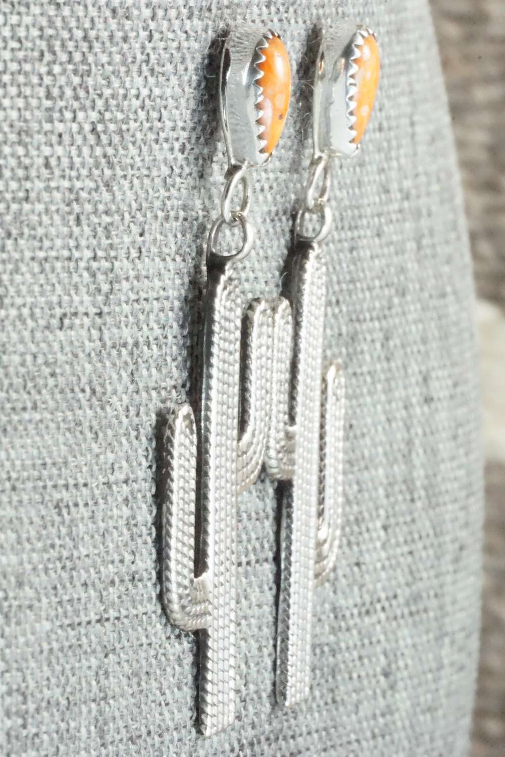 Spiny Oyster & Sterling Silver Earrings - Verley Betone