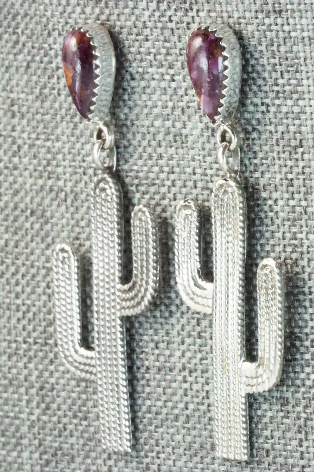 Spiny Oyster & Sterling Silver Earrings - Verley Betone