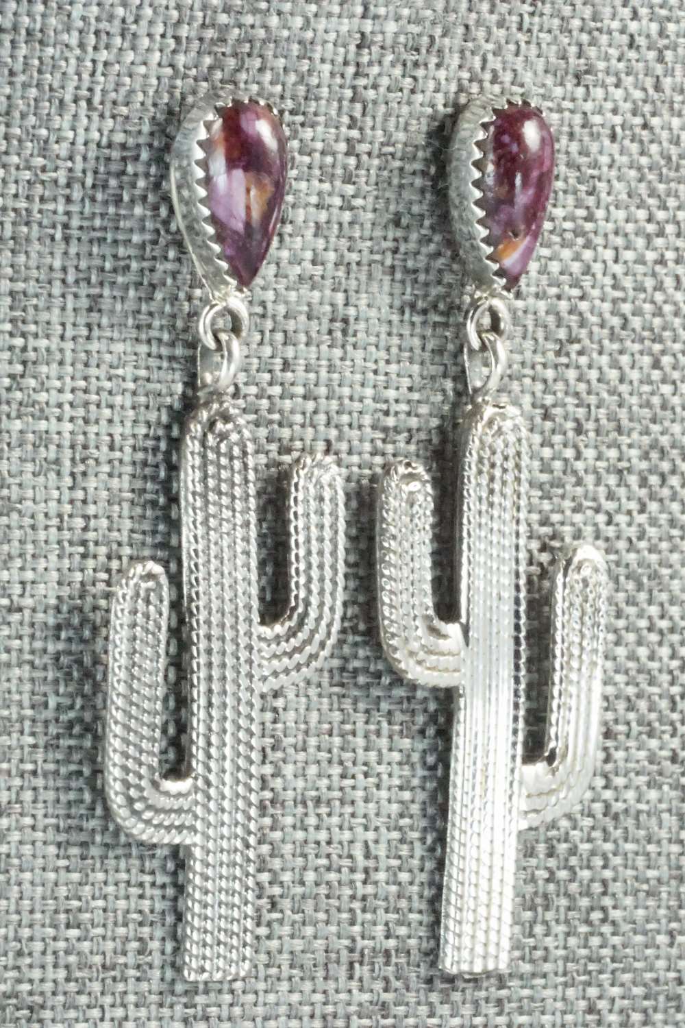 Spiny Oyster & Sterling Silver Earrings - Verley Betone