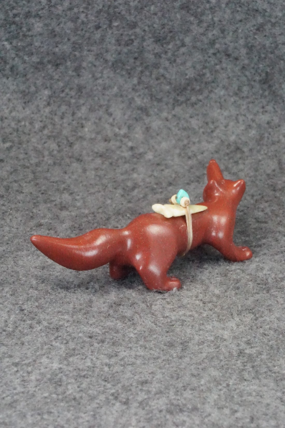 Wolf Zuni Fetish Carving - Albert Eustace