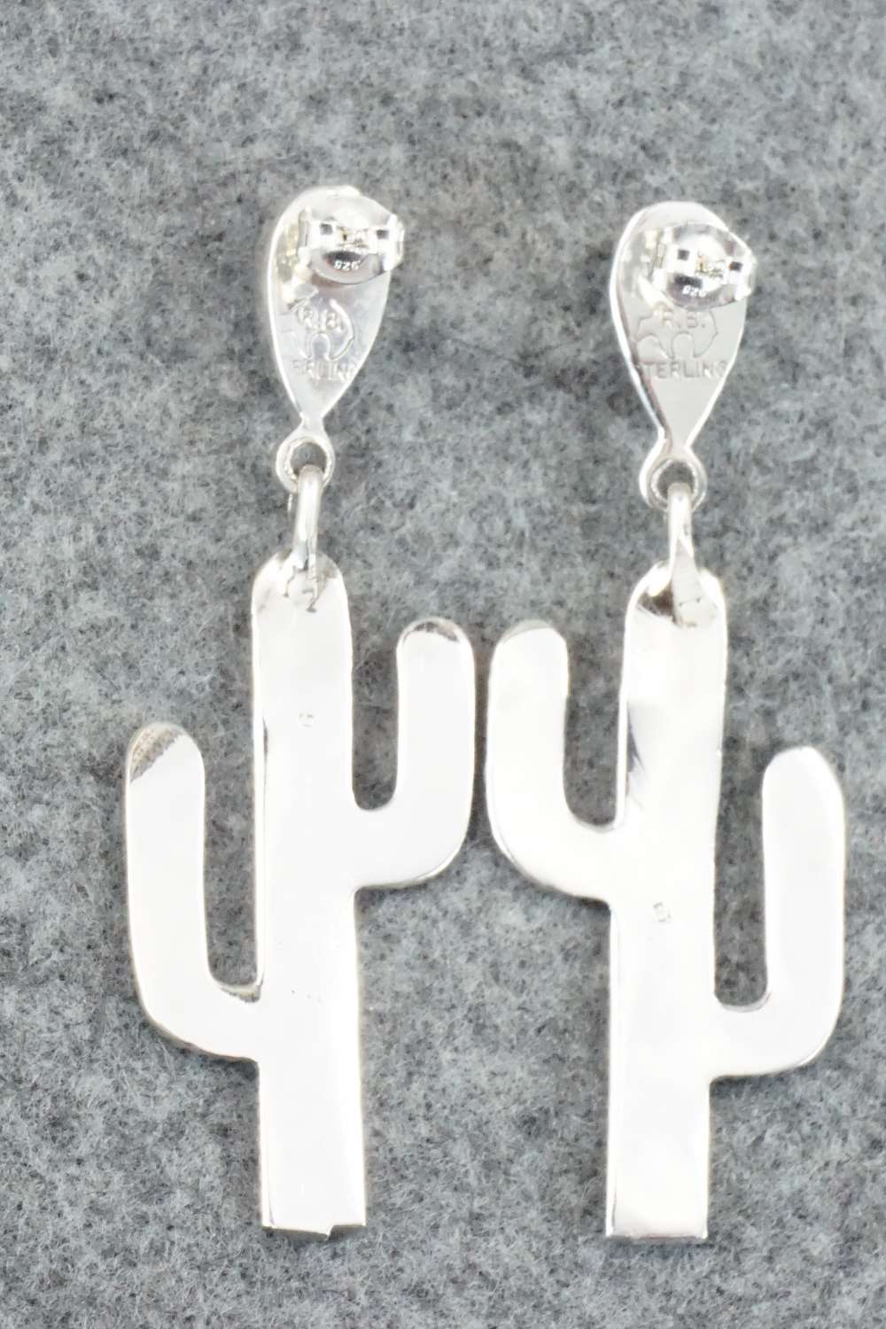 Spiny Oyster & Sterling Silver Earrings - Verley Betone