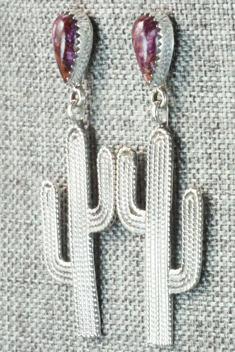 Spiny Oyster & Sterling Silver Earrings - Verley Betone