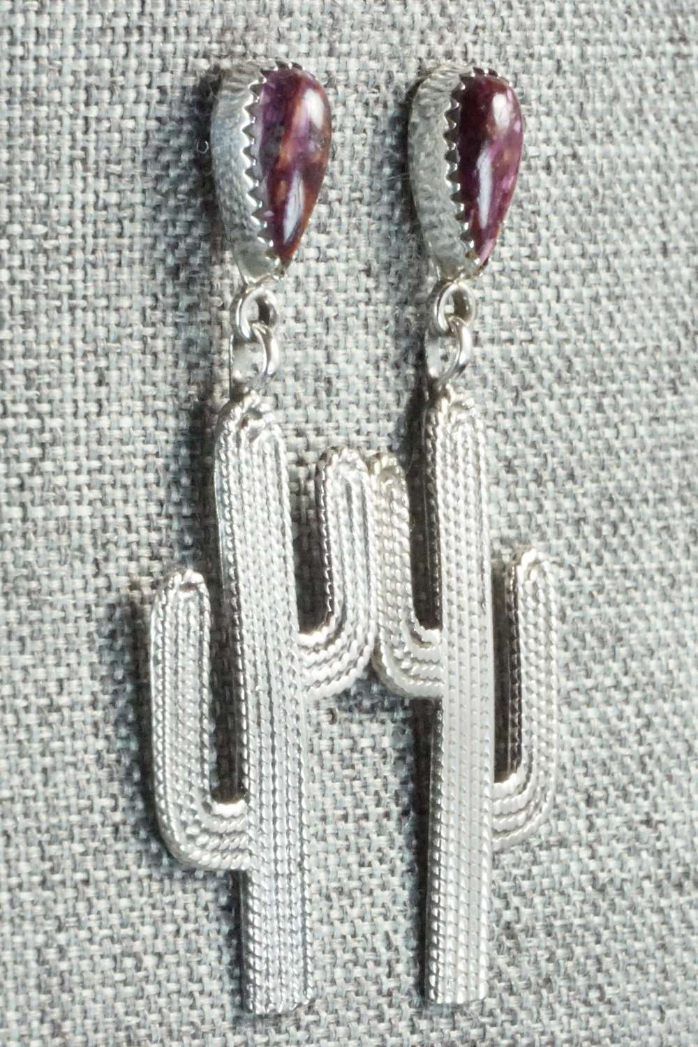 Spiny Oyster & Sterling Silver Earrings - Verley Betone