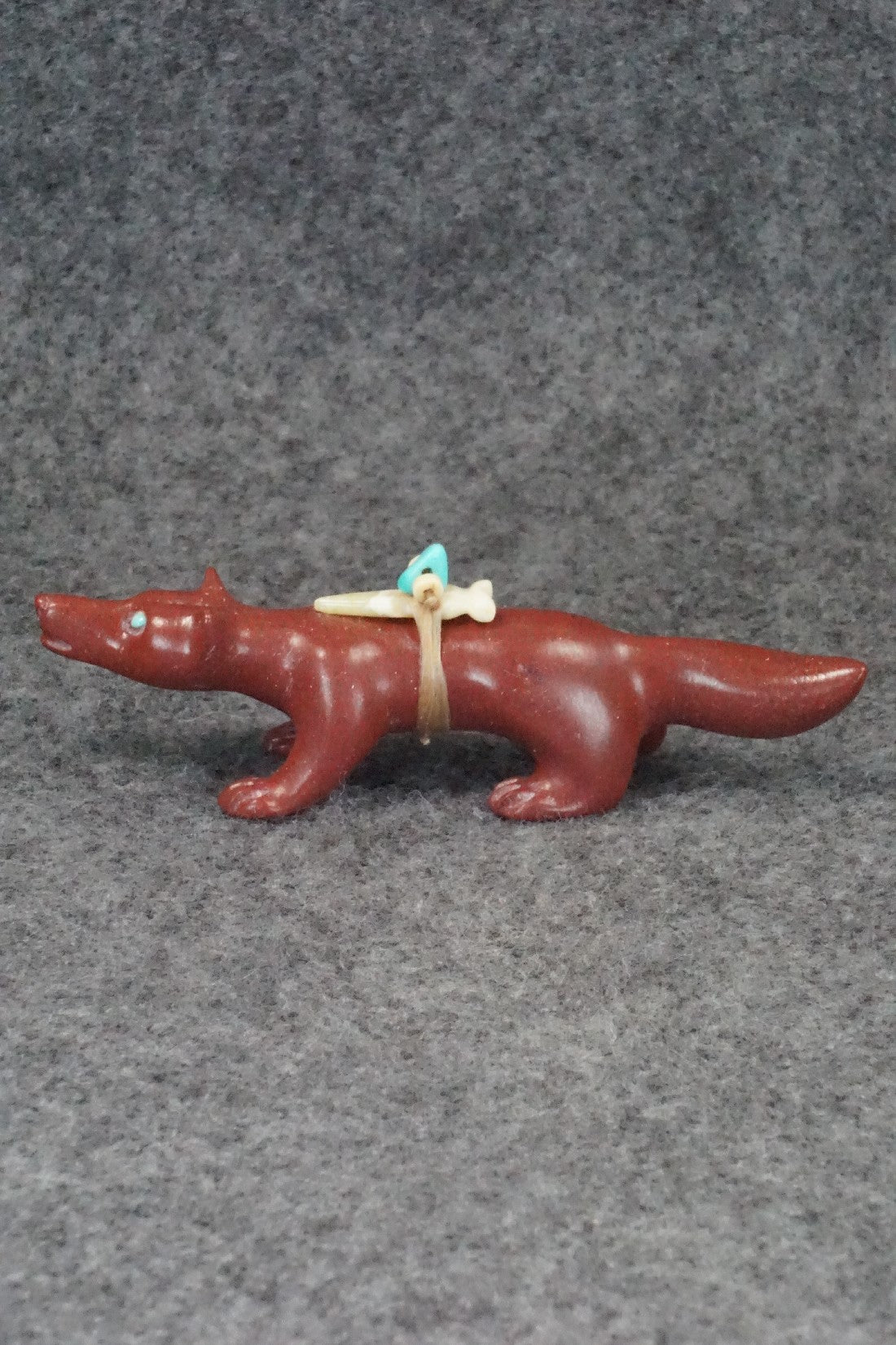 Wolf Zuni Fetish Carving - Albert Eustace