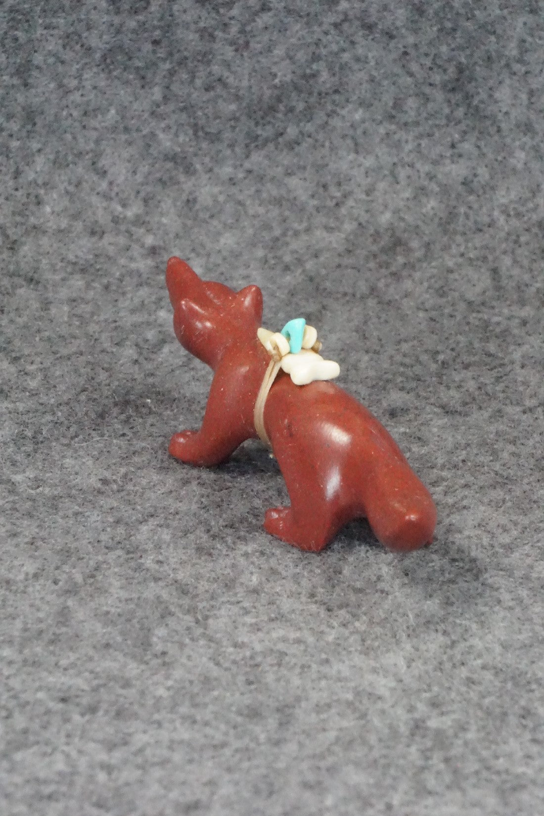 Wolf Zuni Fetish Carving - Albert Eustace
