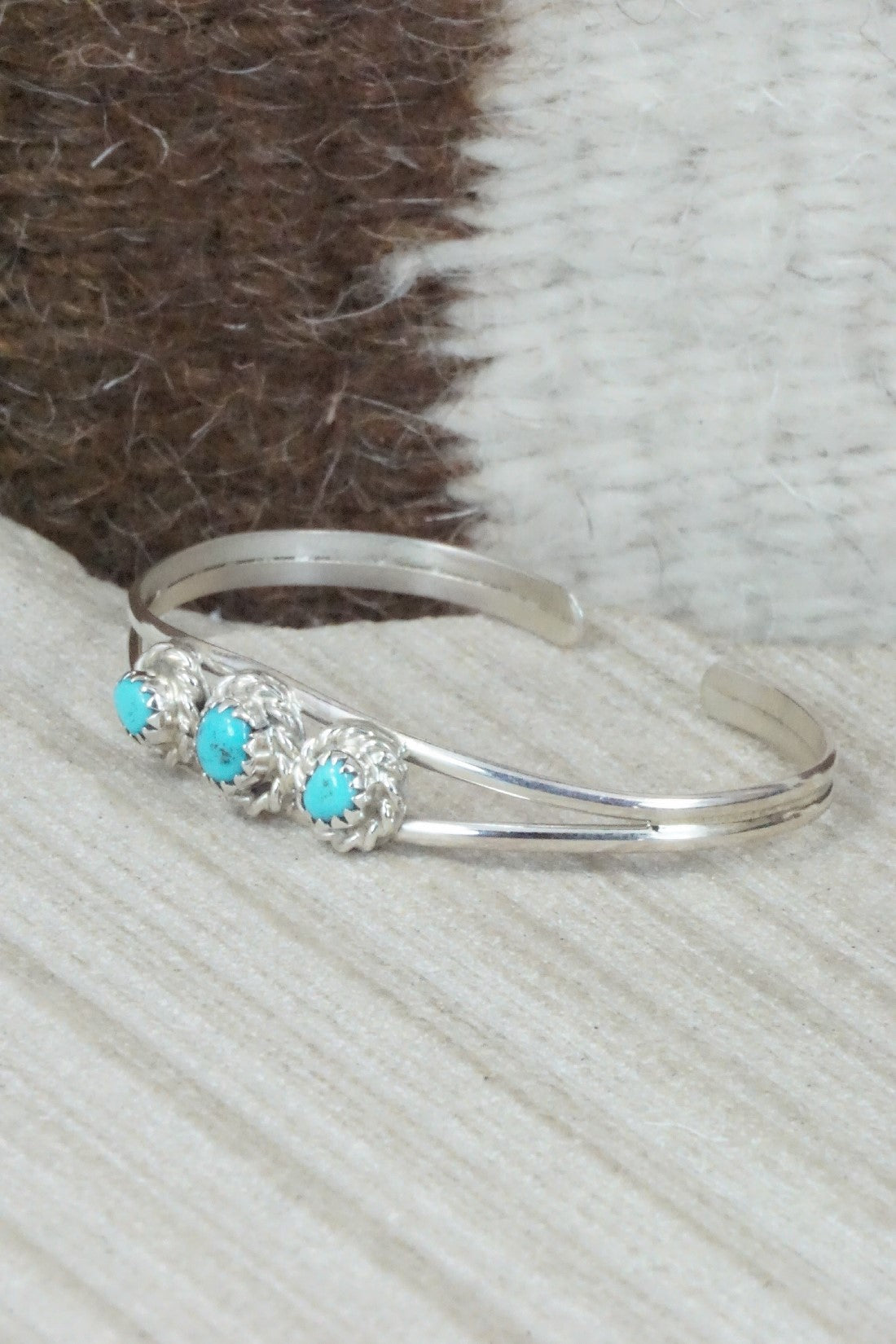 Turquoise & Sterling Silver Bracelet - Elton Cadman