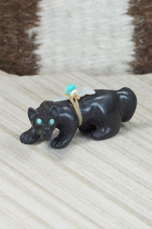 Wolf Zuni Fetish Carving - Albert Eustace
