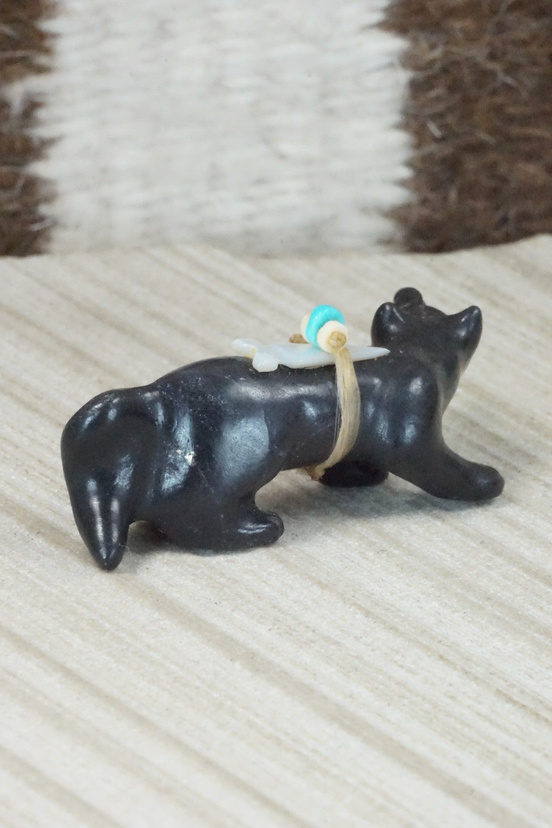 Wolf Zuni Fetish Carving - Albert Eustace