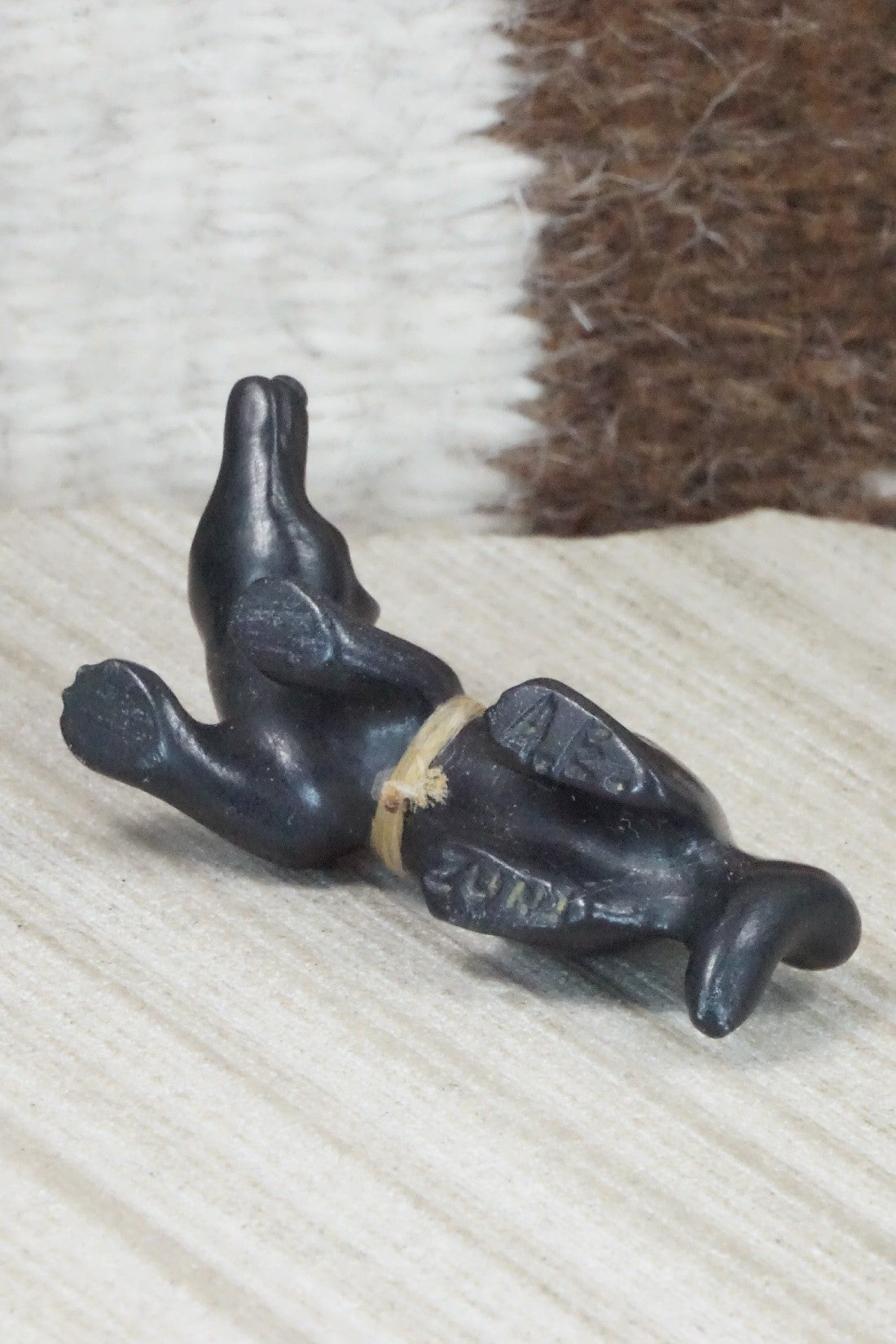 Wolf Zuni Fetish Carving - Albert Eustace