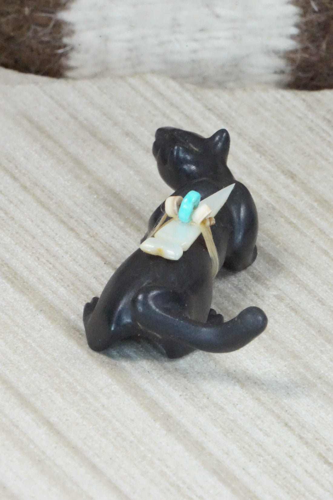 Mountain Lion Zuni Fetish Carving - Albert Eustace