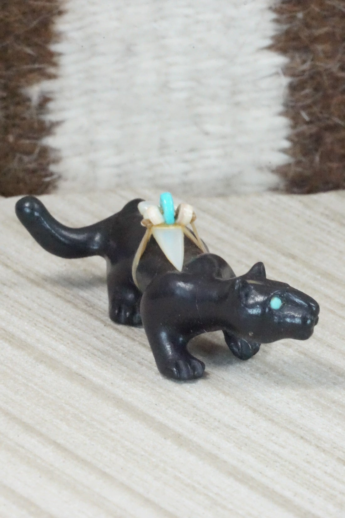 Mountain Lion Zuni Fetish Carving - Albert Eustace