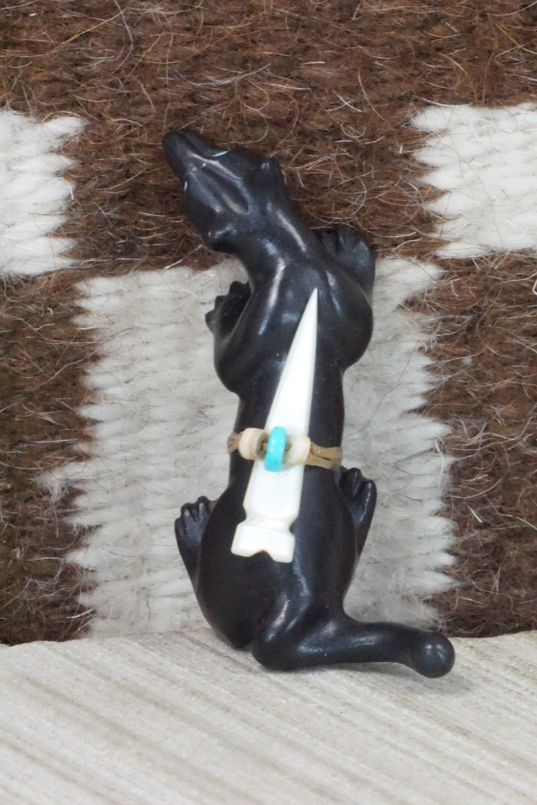 Mountain Lion Zuni Fetish Carving - Albert Eustace