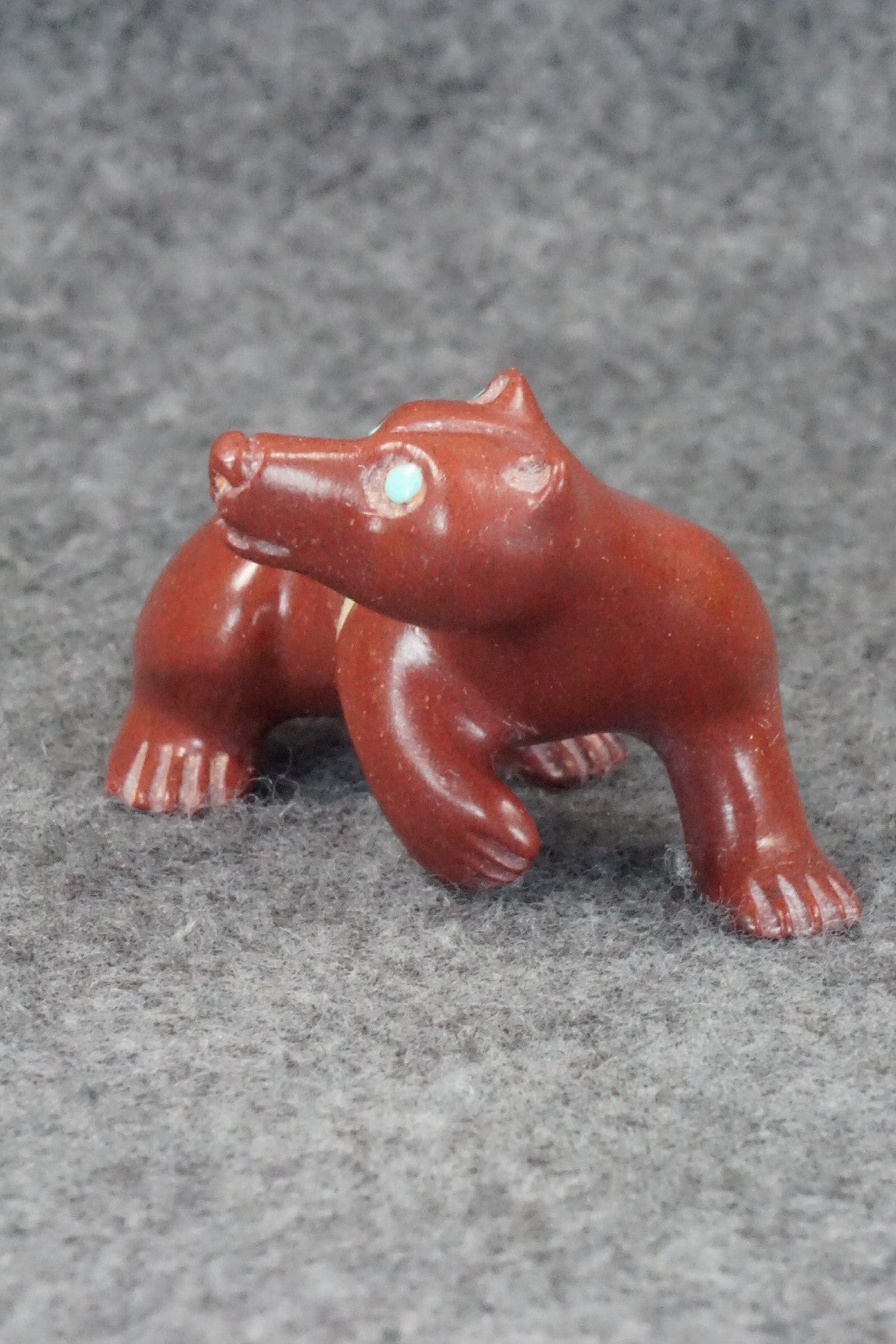 Bear Zuni Fetish Carving - Albert Eustace