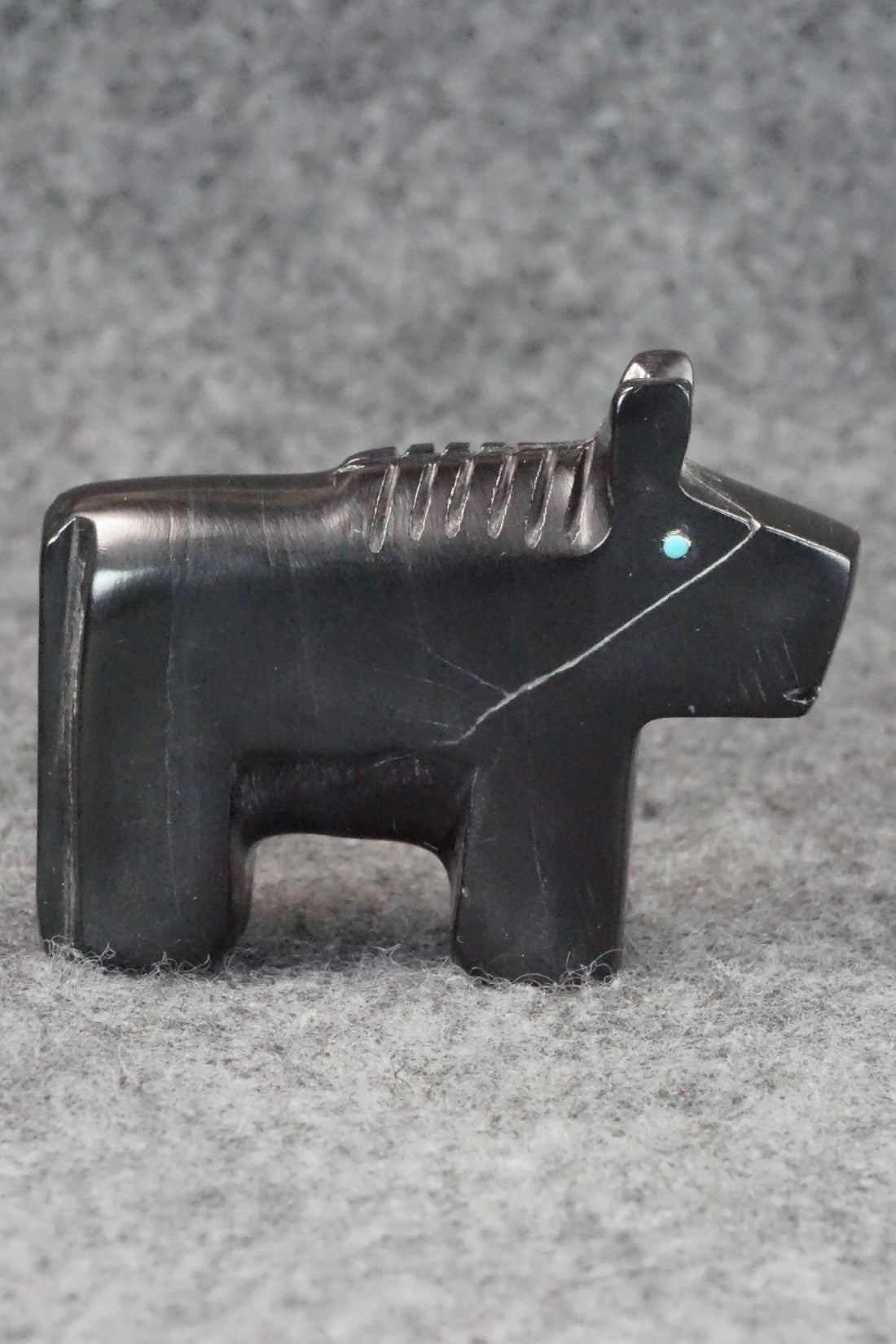 Horse Zuni Fetish Carving - Reynold Lunasee