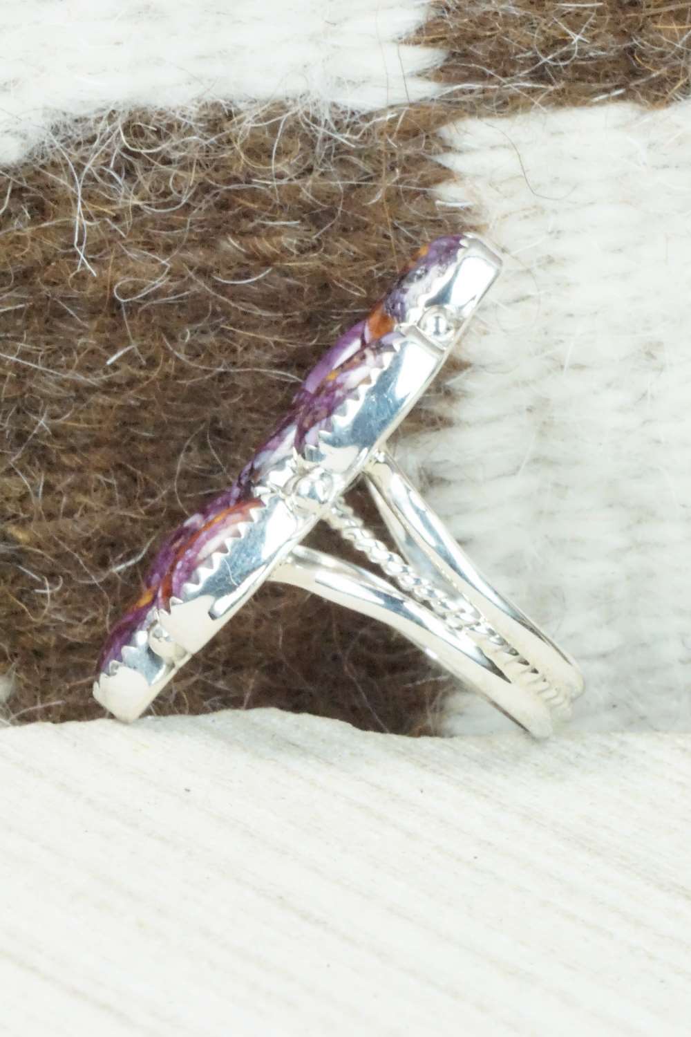 Spiny Oyster & Sterling Silver Ring - Roberts Begay - Size 8.5