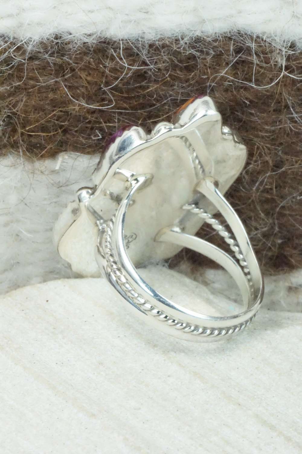 Spiny Oyster & Sterling Silver Ring - Roberts Begay - Size 9