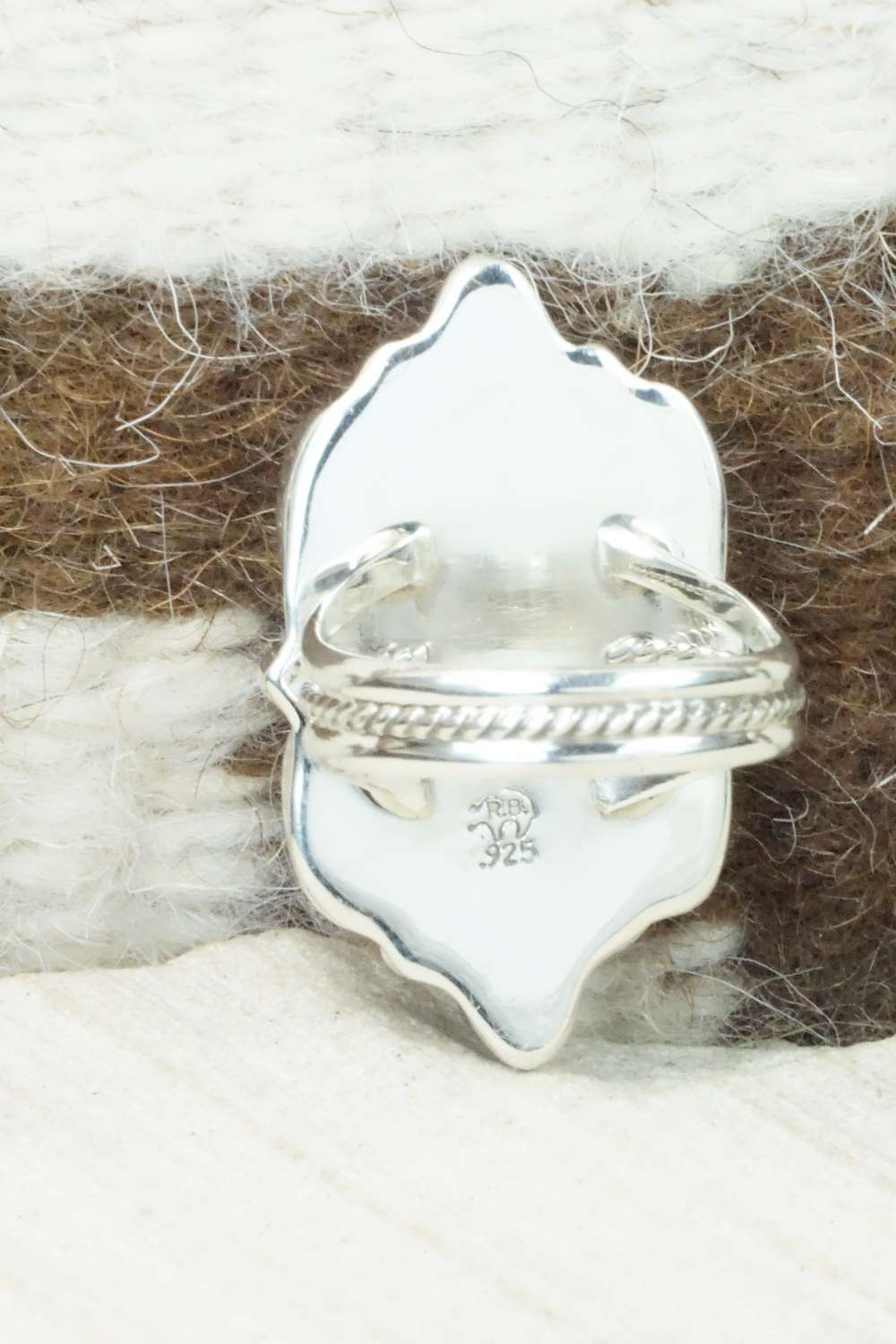Spiny Oyster & Sterling Silver Ring - Roberts Begay - Size 9