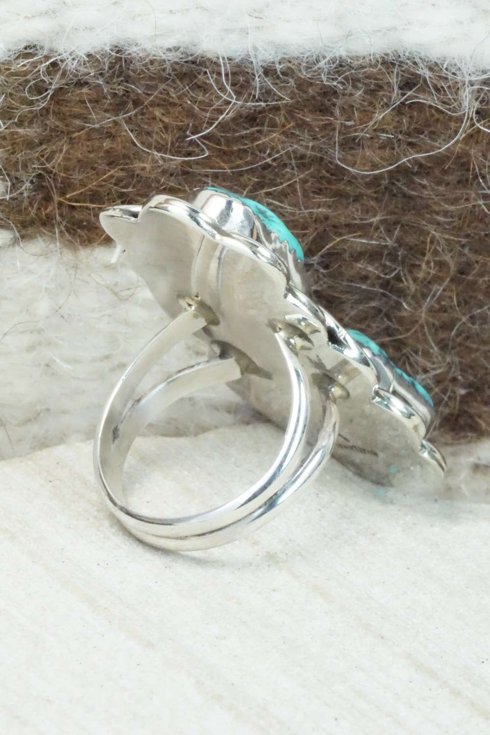 Turquoise and Sterling Silver Ring - Kenneth Jones - Size 6.5