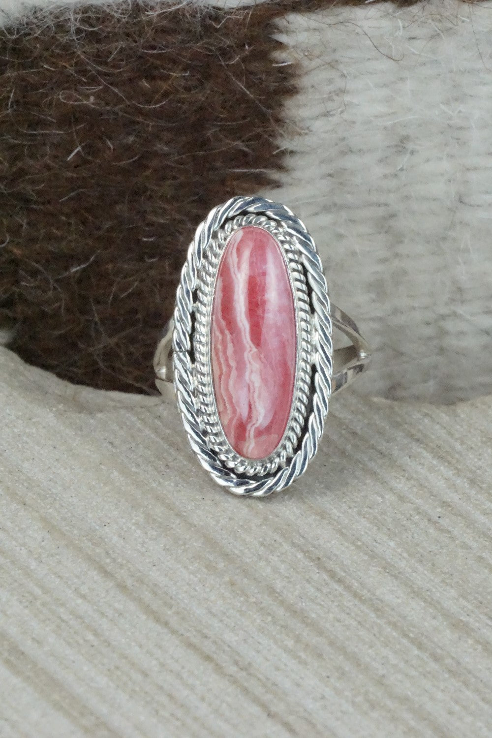 Agate & Sterling Silver Ring - Navajo - Size 7.75